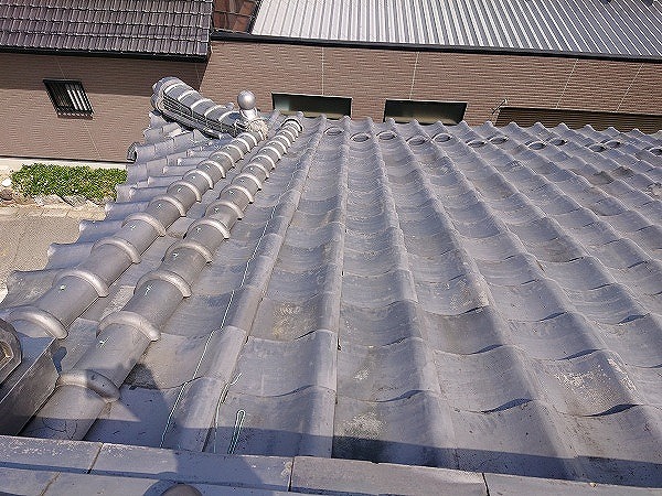 屋根全体の瓦の状態
